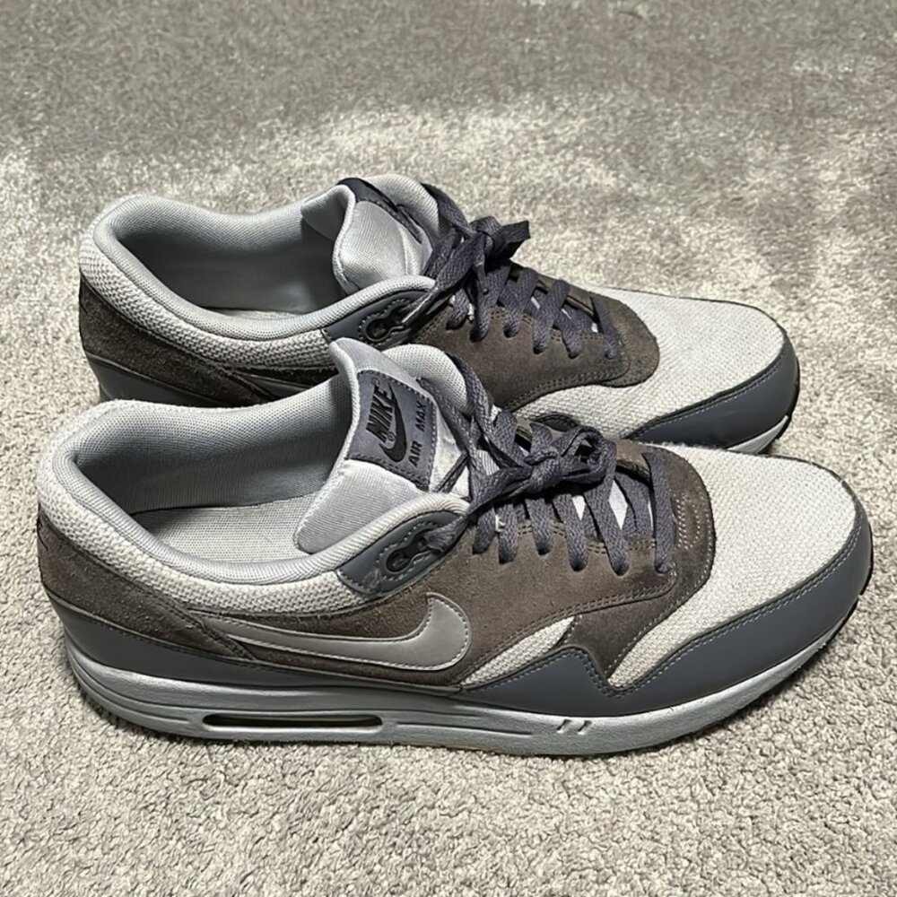 Nike Air Max 1 Essential Shoes Size 13 Wolf Grey - Picture 3 of 7
